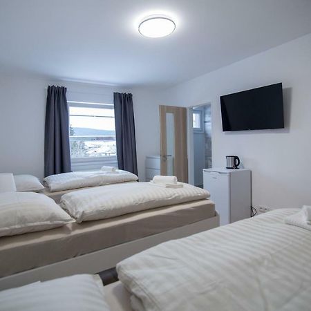 Hostka  Apartment Simona מראה חיצוני תמונה