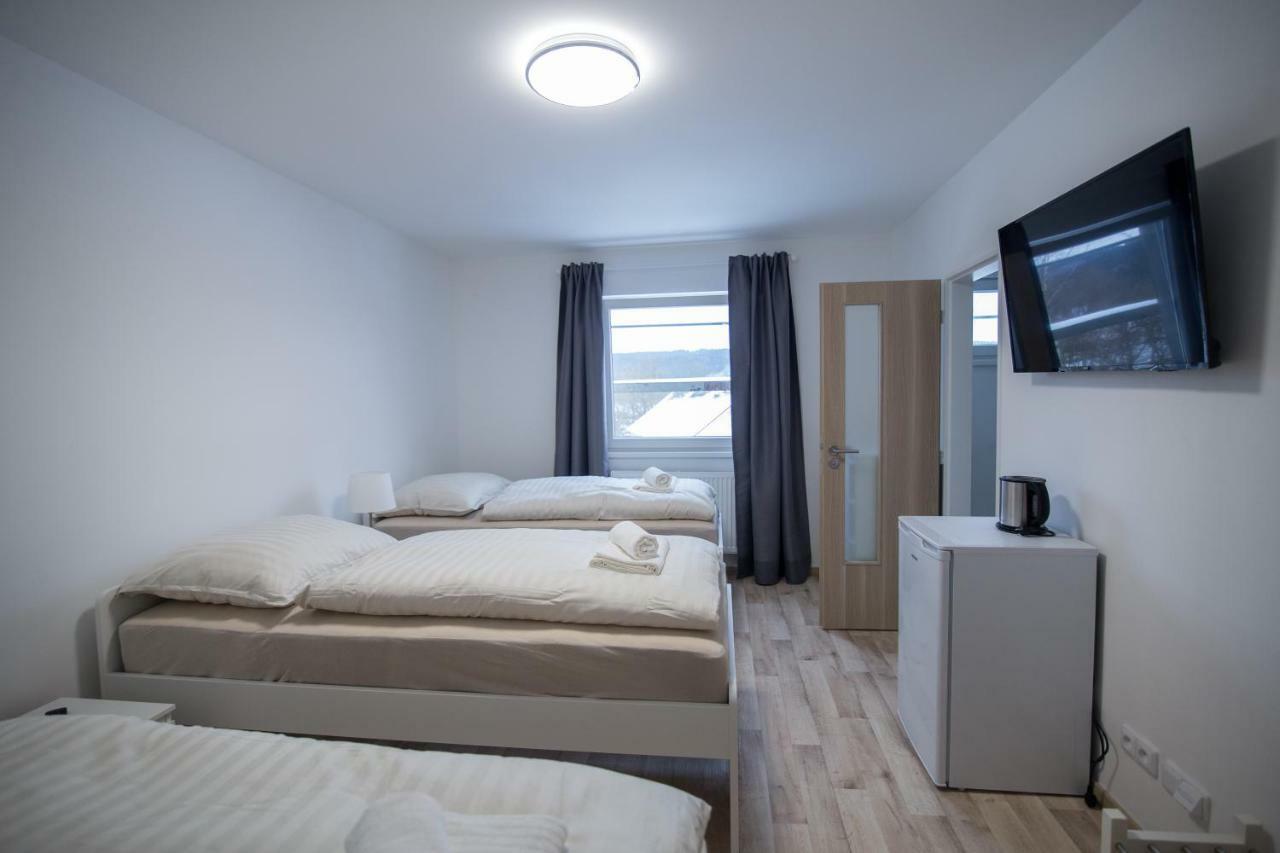 Hostka  Apartment Simona מראה חיצוני תמונה