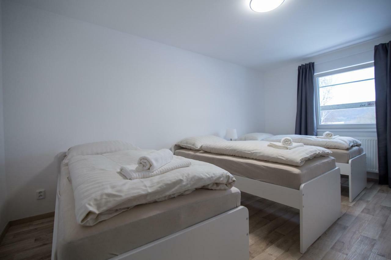 Hostka  Apartment Simona מראה חיצוני תמונה
