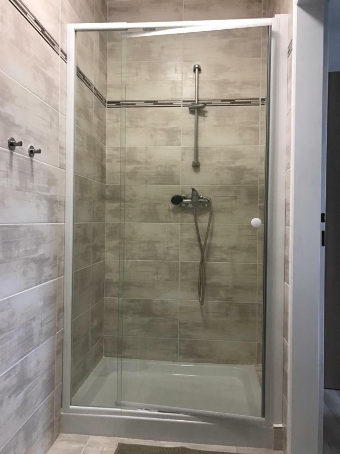 Hostka  Apartment Simona מראה חיצוני תמונה