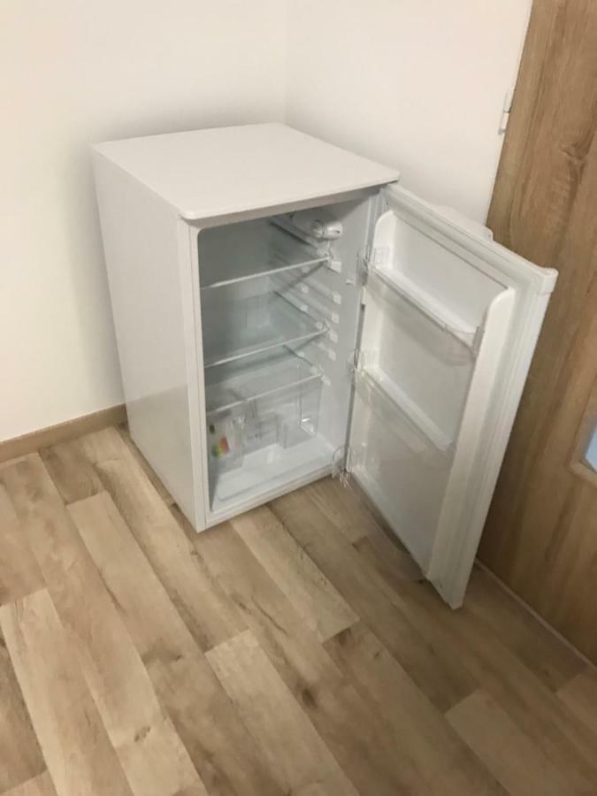 Hostka  Apartment Simona מראה חיצוני תמונה